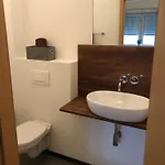 Am Roemerhof 3*