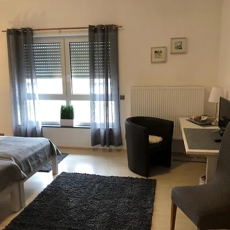 Am Roemerhof Casa de hóspedes Münzenberg