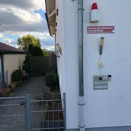 Am Roemerhof 3*
