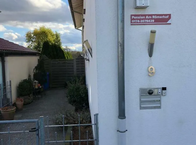Am Roemerhof 3*